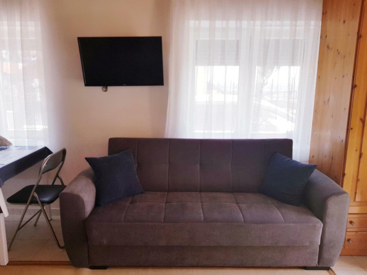 Safe And Cozy Studio In Xanthi! Exterior photo